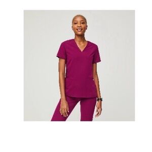 Figs Women's V-Neck scrub top- XS/MP Yola skinny pants included
